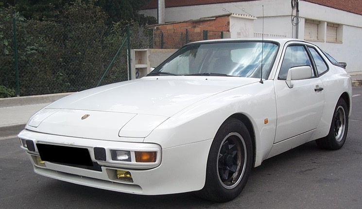 PORSCHE 944 2.5i
