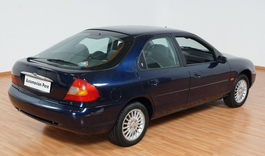 FORD MONDEO 1.8 TD 