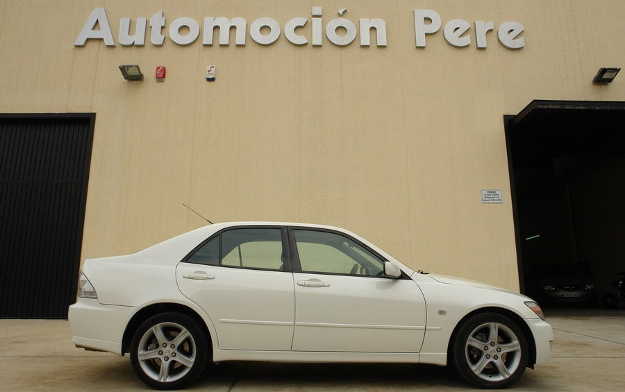 LEXUS IS 200, 2.0i 154 CV, 6 VEL. NACIONAL.