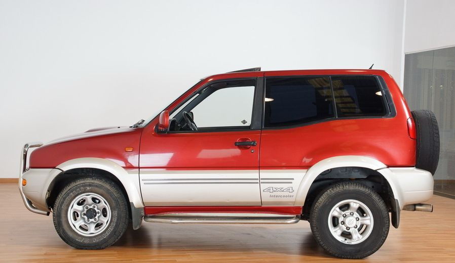 NISSAN TERRANO II 2.7 TDi SE.