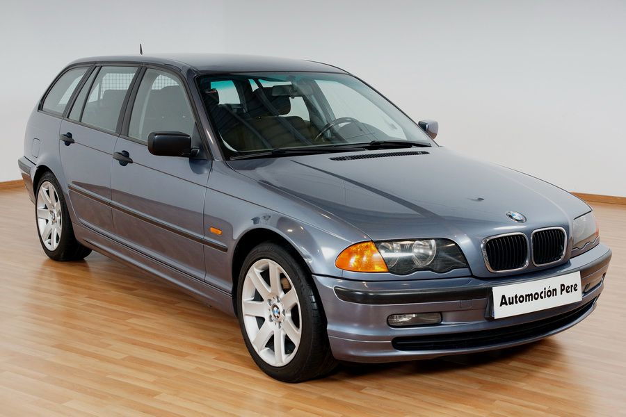 BMW. 320d TOURING.