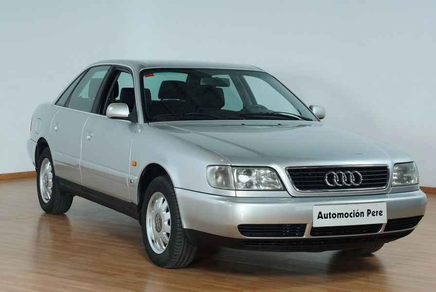 AUDI A6 2.6i 150 CV.