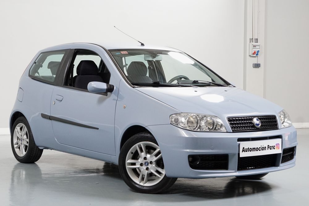 Fiat Punto 1.4i 95CV Sporting. Pocos Kms. Revisiones Selladas. Única Propietaria.