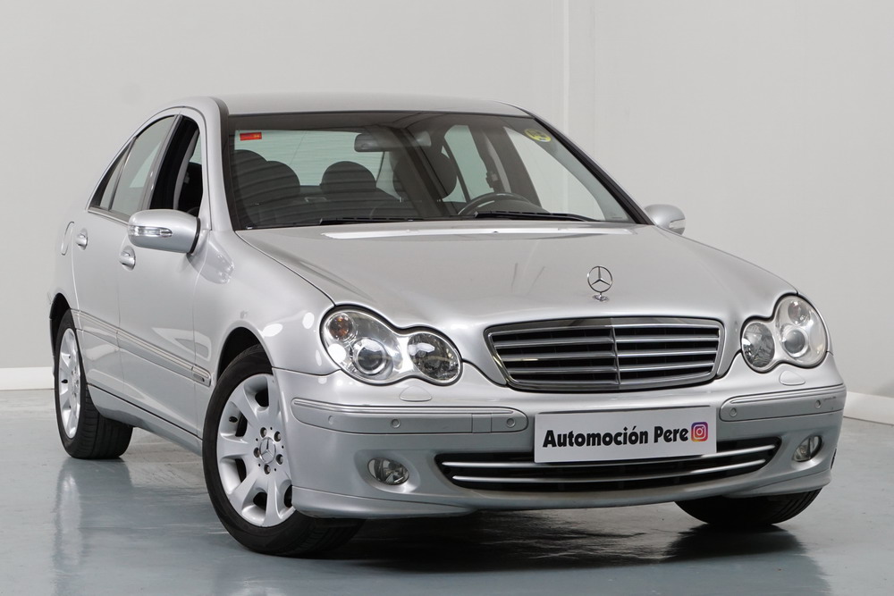 Mercedes Benz C180 Kompressor Elegance Automático/Sec. Pocos Kms. Único Propietario. Revisiones Selladas.